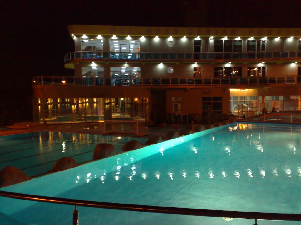 Hotel Fortuna Баня-Лука Экстерьер фото