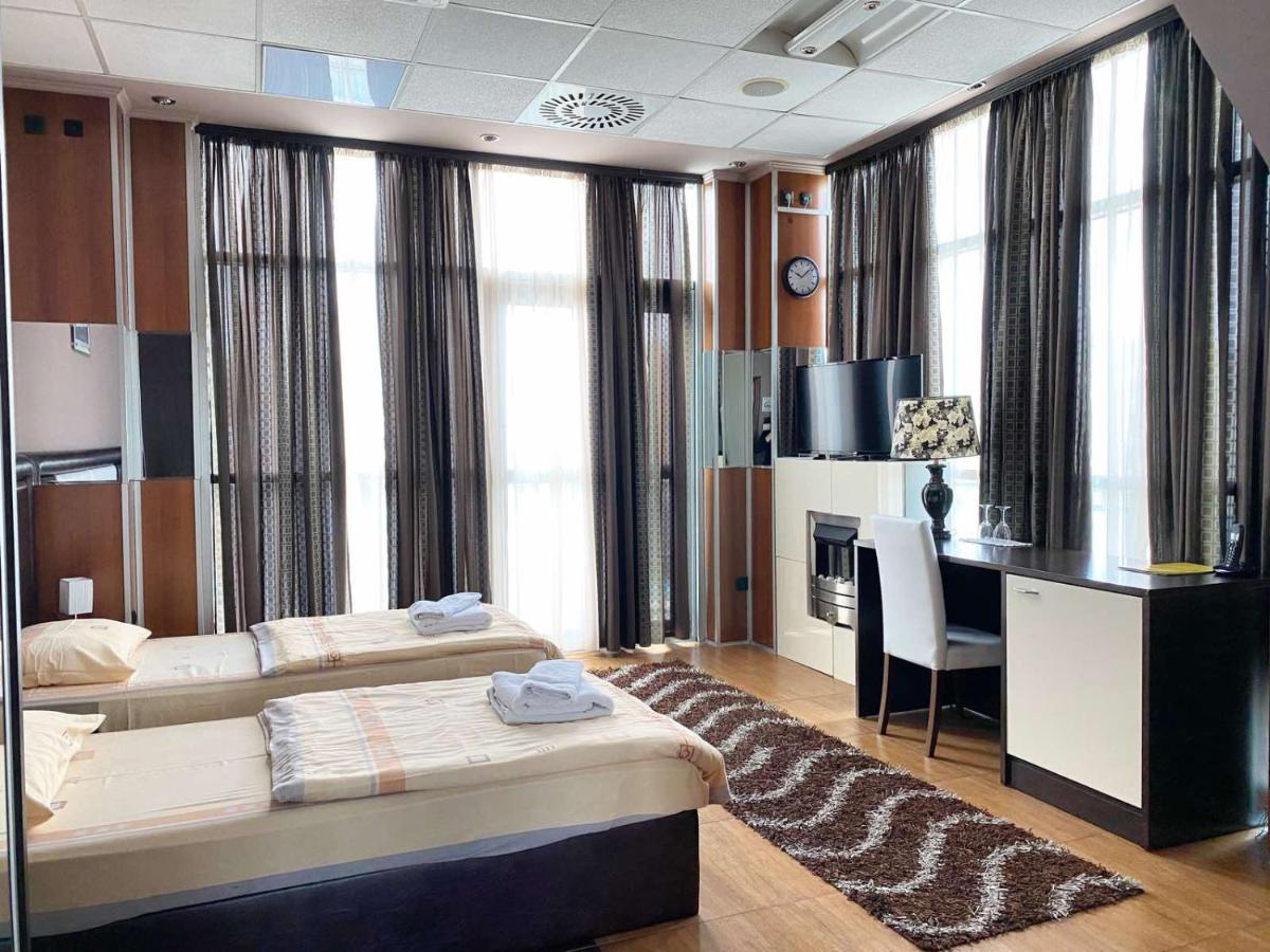 Hotel Fortuna Баня-Лука Экстерьер фото
